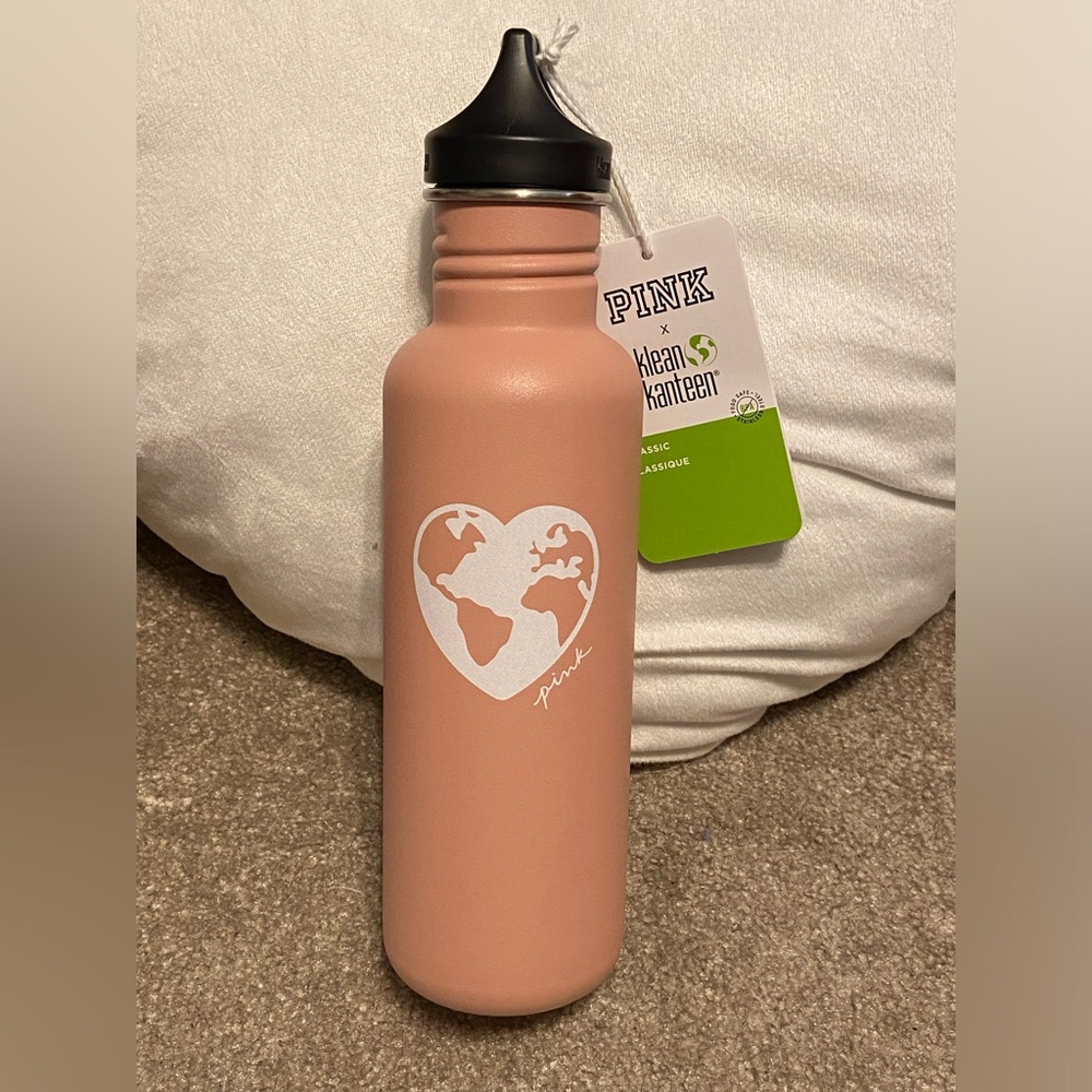 VS PINK KLEAN KANTEEN pink color